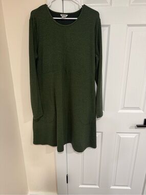 Duluth Trading Co Olive Green Crewneck Tunic
